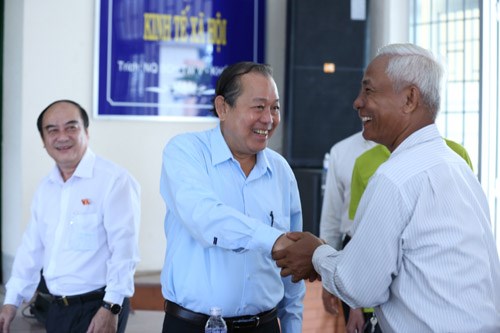 Phó Thủ tướng Trương Hòa Bình tiếp xúc cử tri Long An - ảnh 1